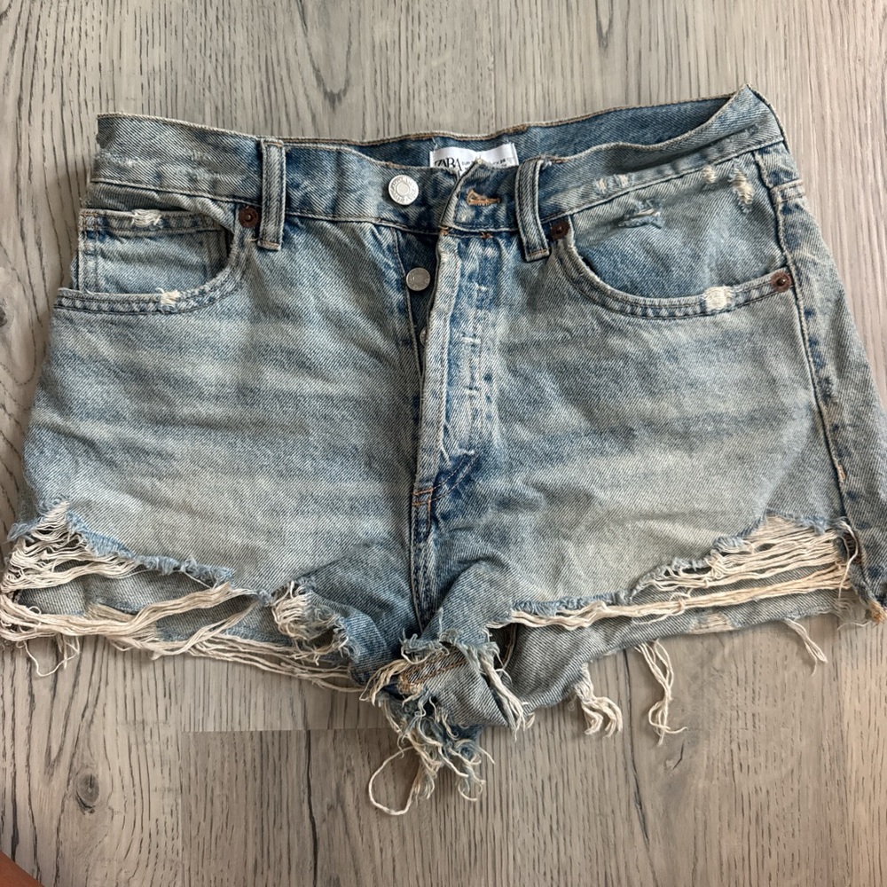 ZARA Light Wash Denim Jean Shorts